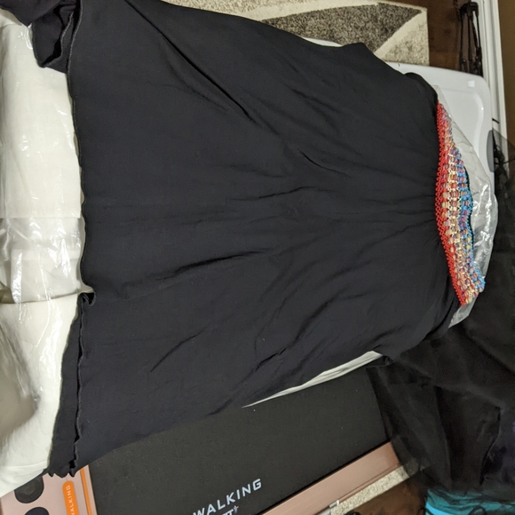 Tunic - Picture 3 of 4